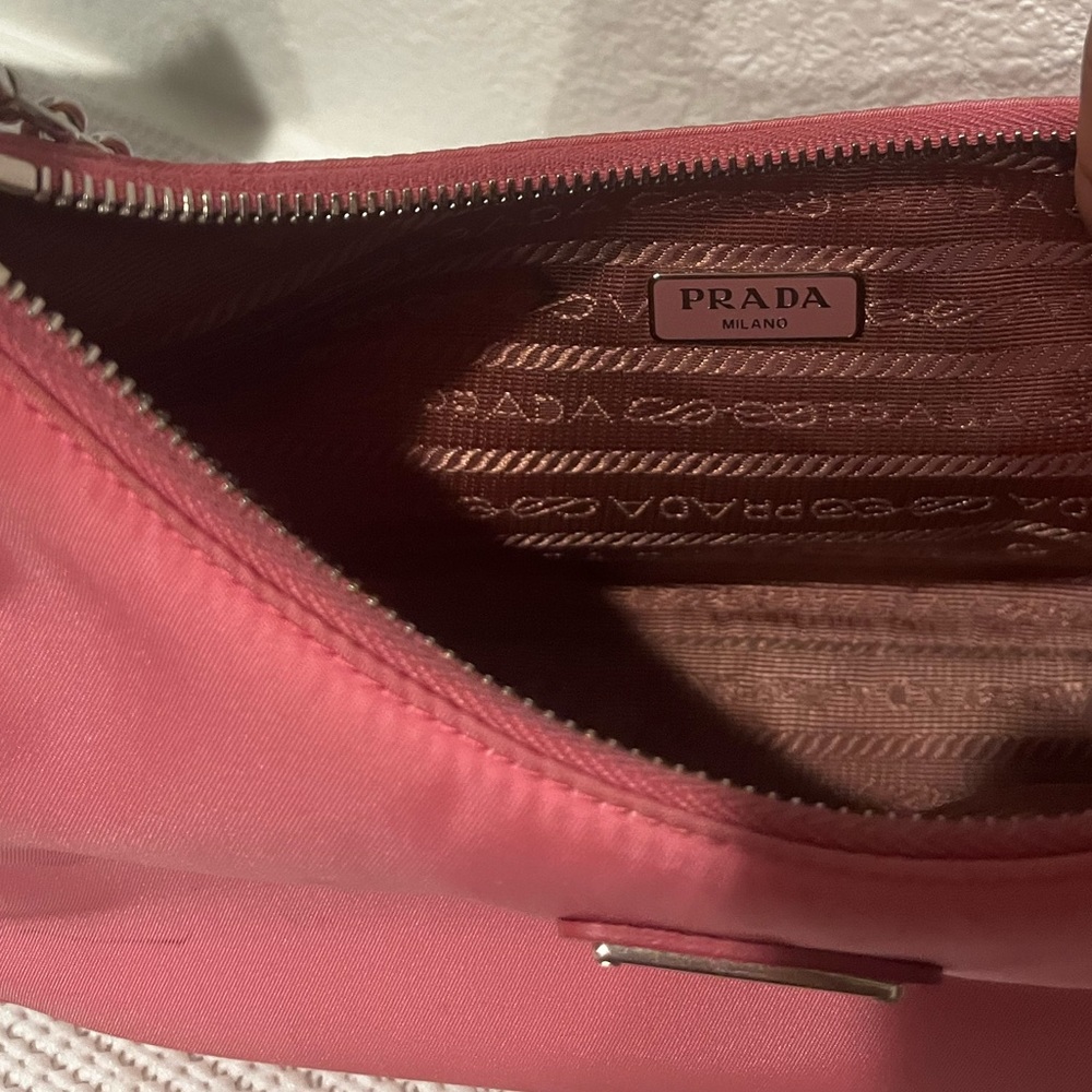 Prada re- edition bag - Picture 2 of 6